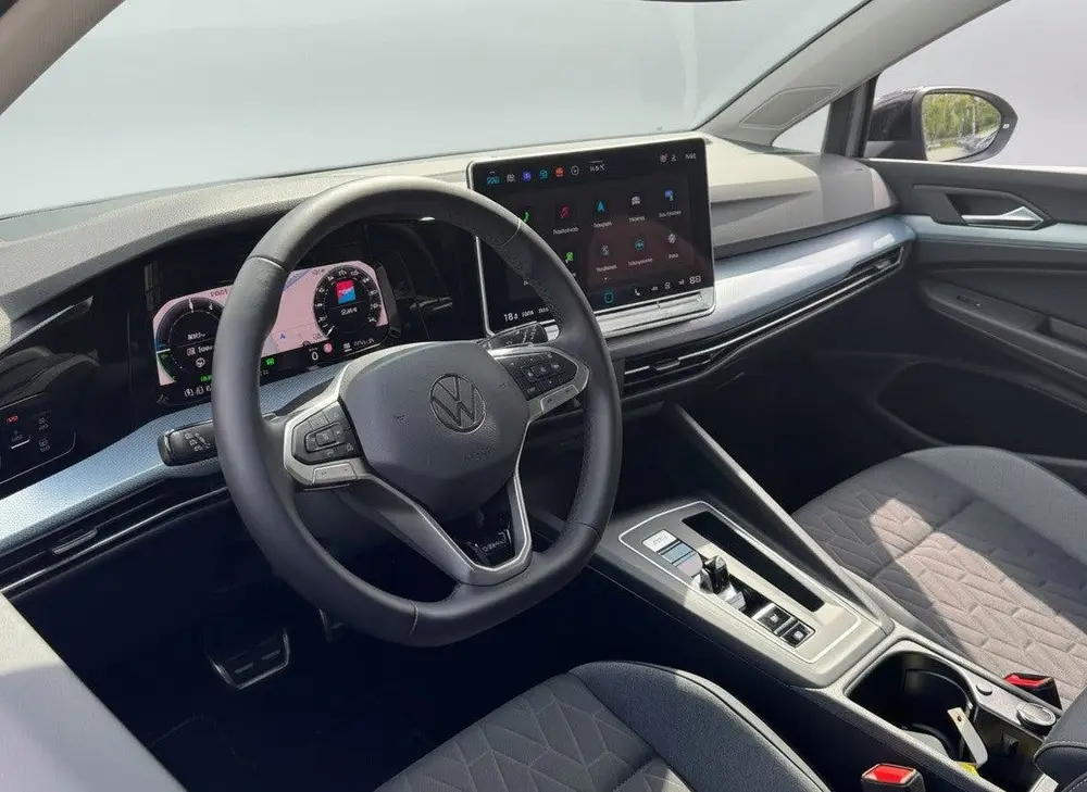 Volkswagen Golf 1.5 eHybrid 204PK PLUG IN. LIFE CAMERA/NAVI/ uit 2025, foto 6