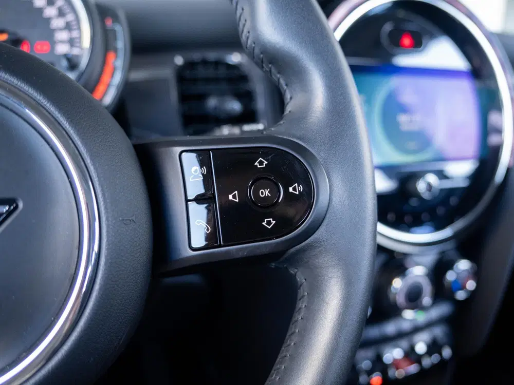 Mini Cooper Cooper Airco + Cruise + Parkeersensoren uit 2022, foto 14
