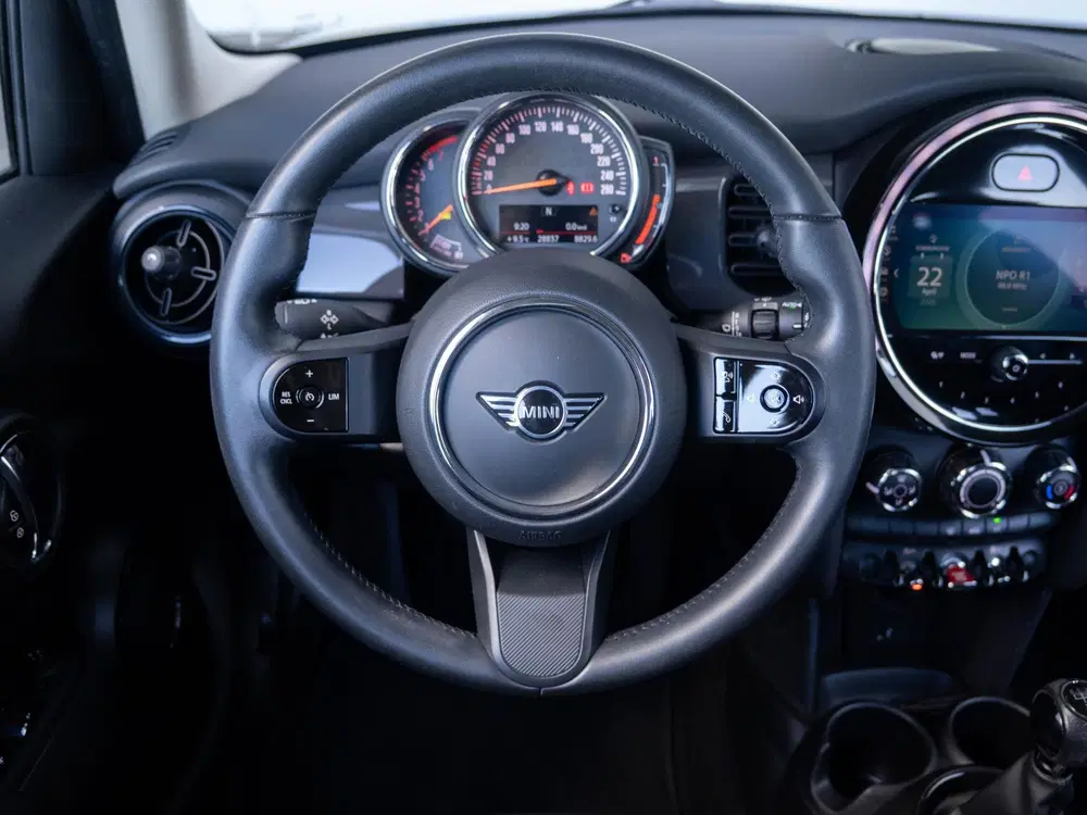 Mini Cooper Cooper Airco + Cruise + Parkeersensoren uit 2022, foto 9
