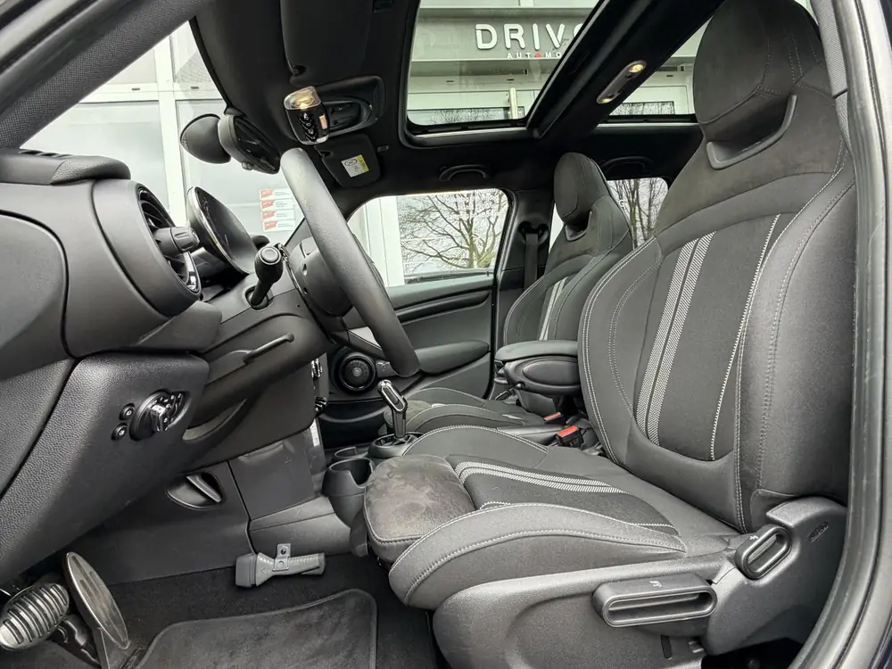 Mini Cooper 5-Deurs 1.5 Cooper Dalston Edition JCW|Pano|H/K|Enigmat uit 2021, foto 9