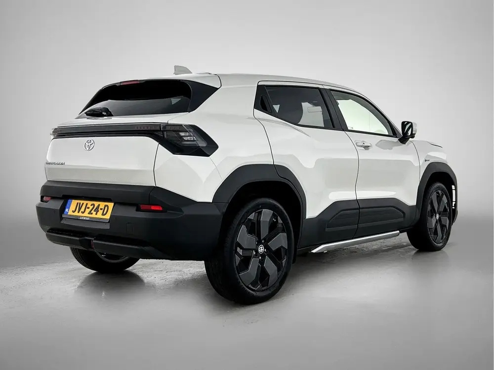 Toyota Urban Cruiser Executive 61 kWh uit 2026, foto 2