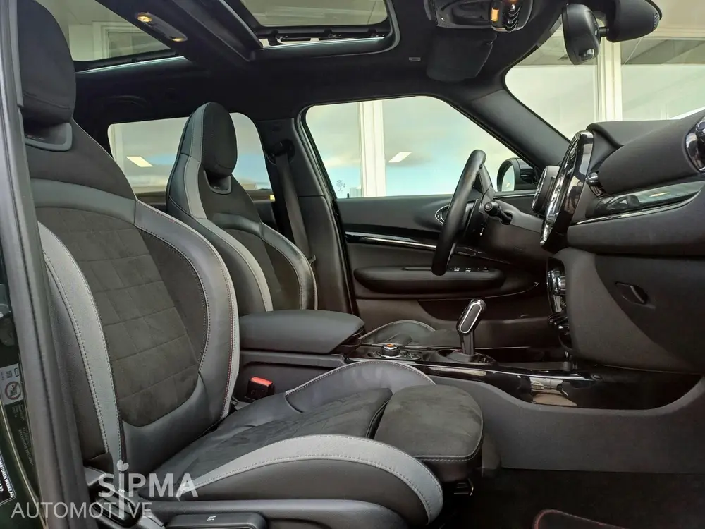 Mini Clubman JCW 306PK uit 2019, foto 10