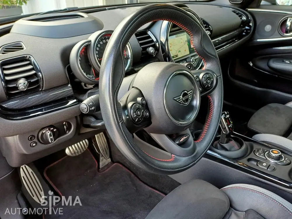 Mini Clubman JCW 306PK uit 2019, foto 14
