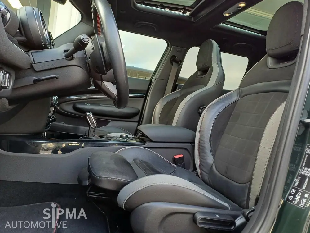 Mini Clubman JCW 306PK uit 2019, foto 15
