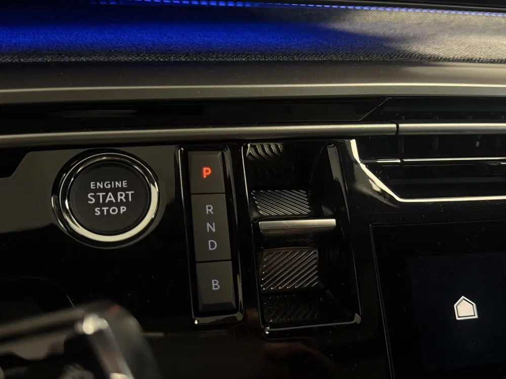 Peugeot 5008 1.6 Plug-in Hybrid 195 GT 7p uit 2025, foto 14