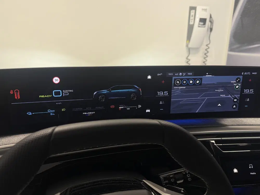 Peugeot 5008 1.6 Plug-in Hybrid 195 GT 7p uit 2025, foto 17