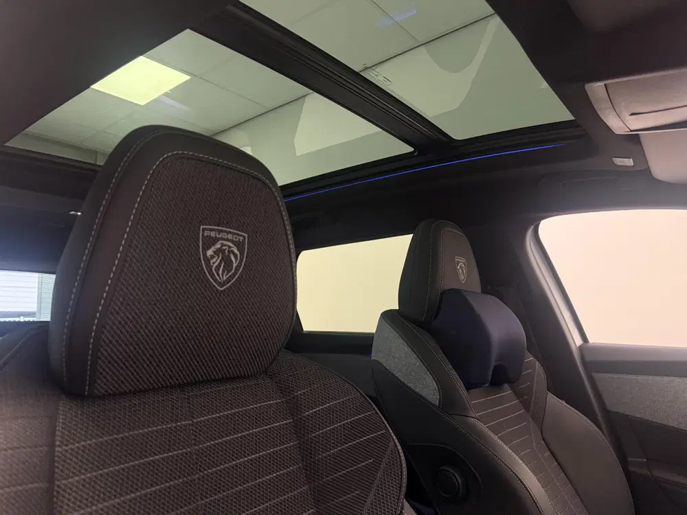 Peugeot 5008 1.6 Plug-in Hybrid 195 GT 7p uit 2025, foto 8