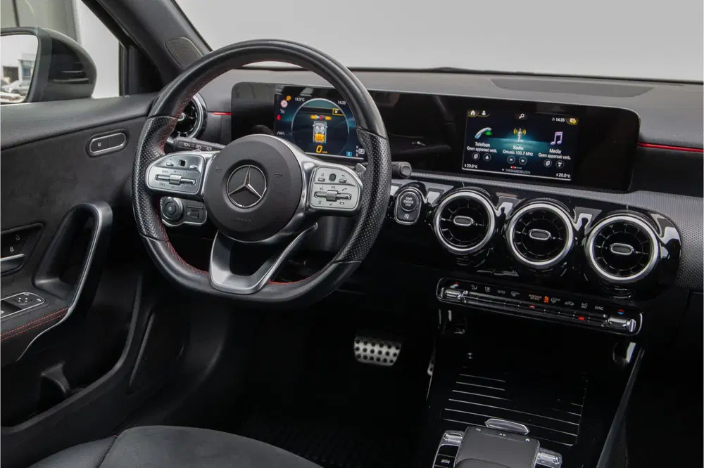 Mercedes-Benz A-Klasse 180 AMG Sportpakket uit 2019, foto 10