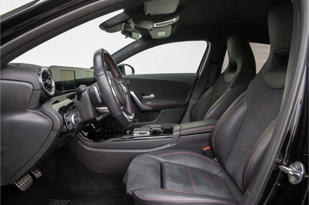 Mercedes-Benz A-Klasse 180 AMG Sportpakket uit 2019, foto 12