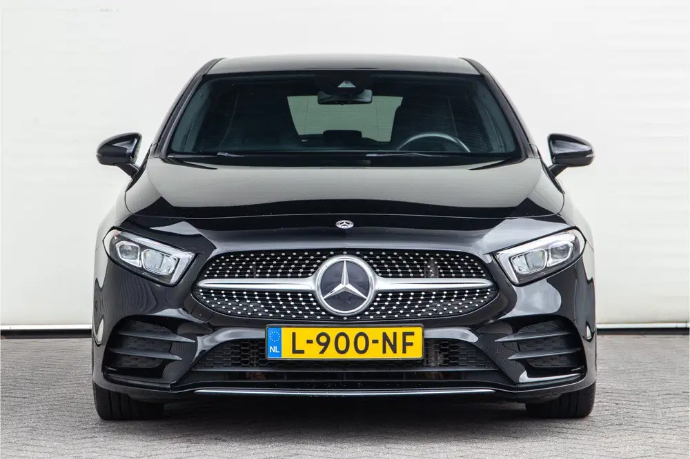 Mercedes-Benz A-Klasse 180 AMG Sportpakket uit 2019, foto 3