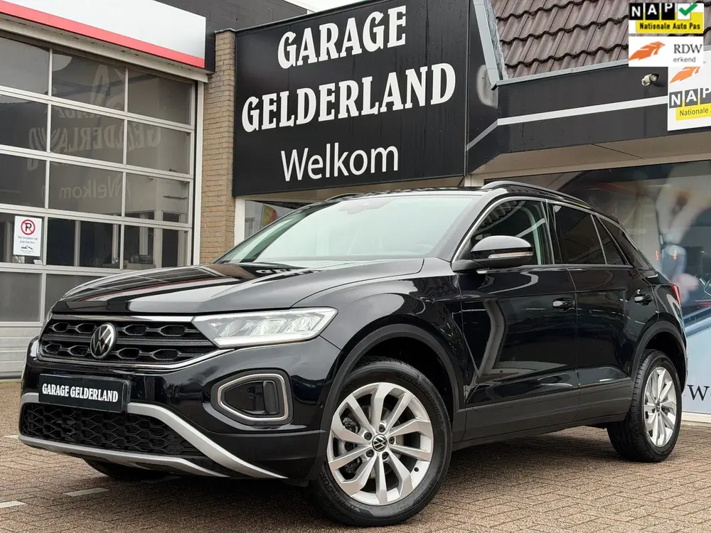 Volkswagen T-Roc 1.5 TSI Black Edition | Full-Led | Navi | C uit 2024