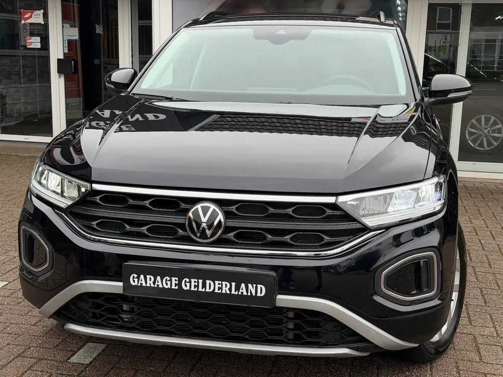 Volkswagen T-Roc 1.5 TSI Black Edition | Full-Led | Navi | C uit 2024, foto 3