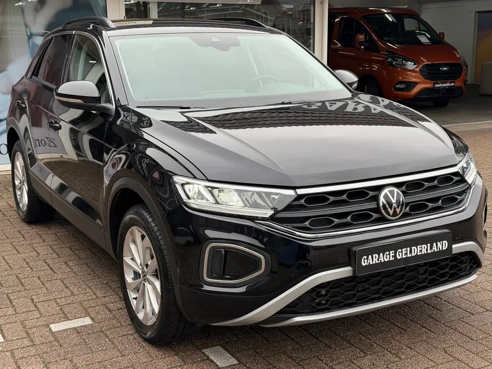Volkswagen T-Roc 1.5 TSI Black Edition | Full-Led | Navi | C uit 2024, foto 5