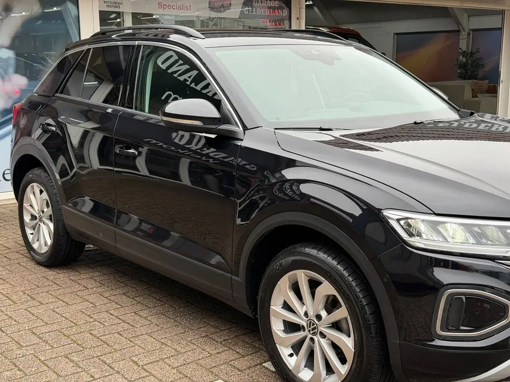 Volkswagen T-Roc 1.5 TSI Black Edition | Full-Led | Navi | C uit 2024, foto 8