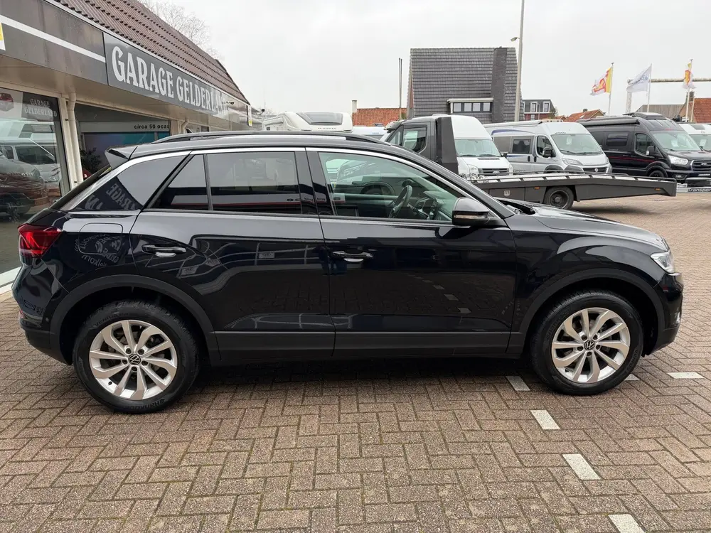 Volkswagen T-Roc 1.5 TSI Black Edition | Full-Led | Navi | C uit 2024, foto 9