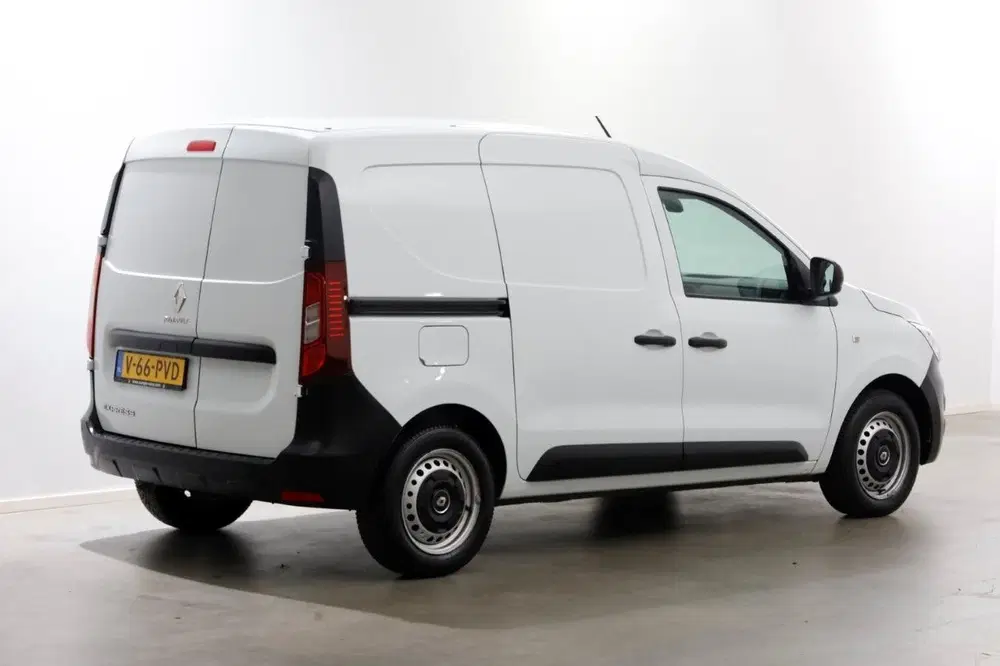 Renault Express 1.3 TCe 100pk Benzine Comfort Airco uit 2022, foto 2