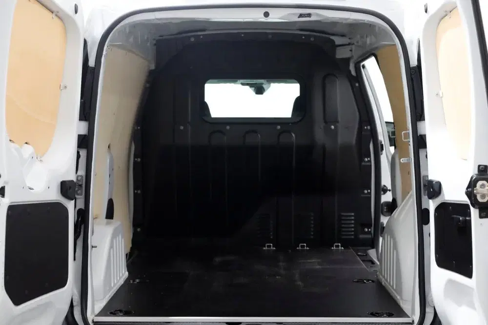Renault Express 1.3 TCe 100pk Benzine Comfort Airco uit 2022, foto 5
