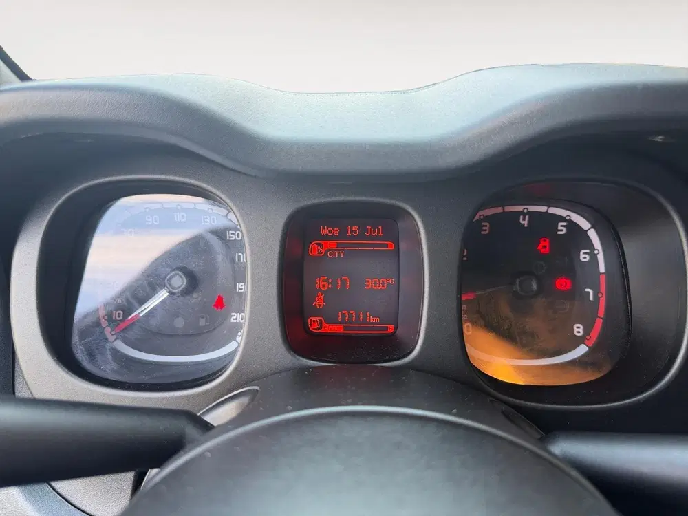 Fiat Panda 1.0 Hybrid Cross uit 2024, foto 16