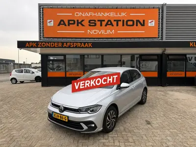 Volkswagen Polo 1.0 TSI DSG PARK/LANE/FRONT tot 06-2028 APK uit 2022