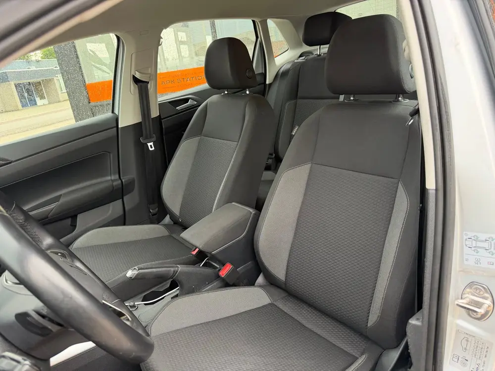 Volkswagen Polo 1.0 TSI DSG PARK/LANE/FRONT tot 06-2028 APK uit 2022, foto 10