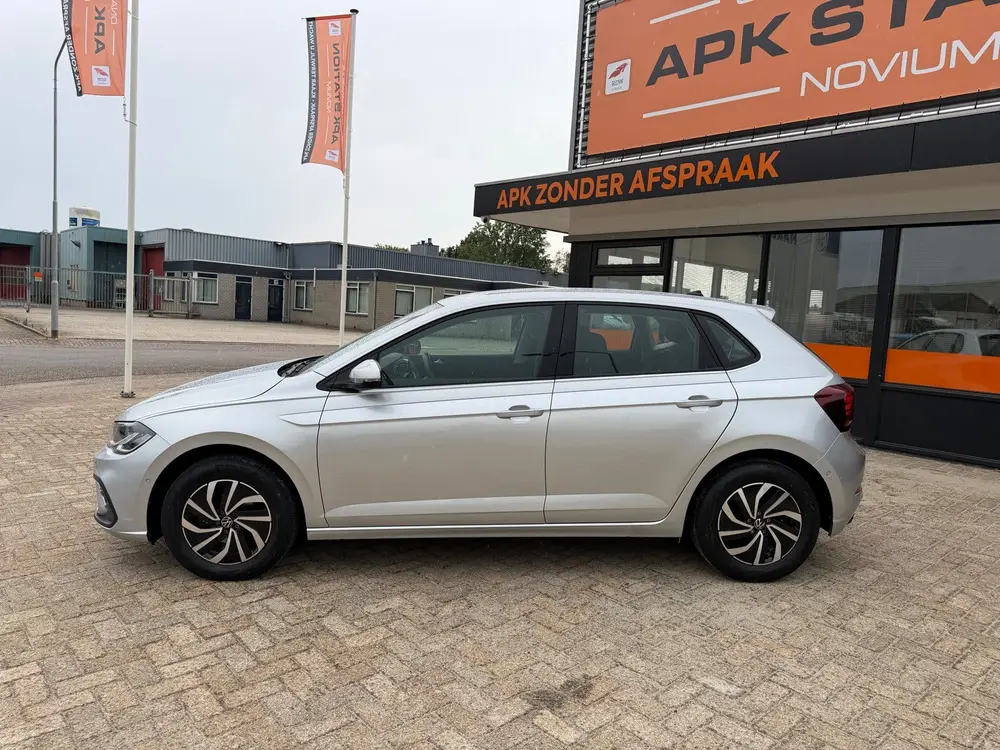 Volkswagen Polo 1.0 TSI DSG PARK/LANE/FRONT tot 06-2028 APK uit 2022, foto 8