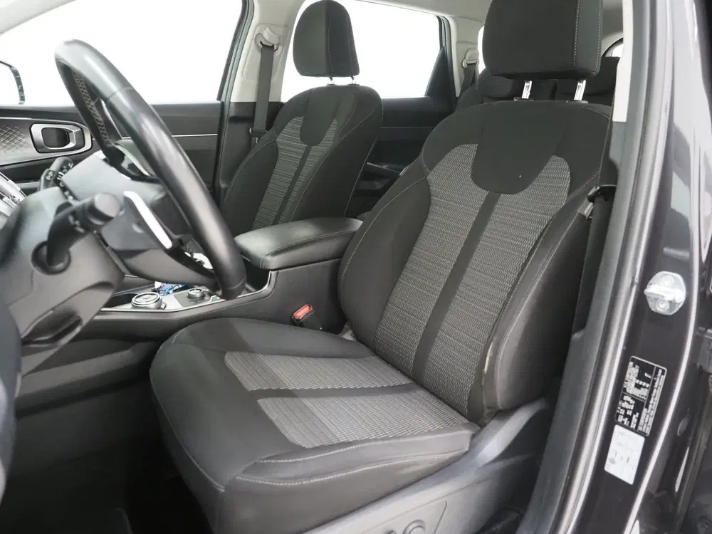 Kia Sorento 1.6 T-GDI Plug-in Hybrid 4WD 7p. uit 2023, foto 4