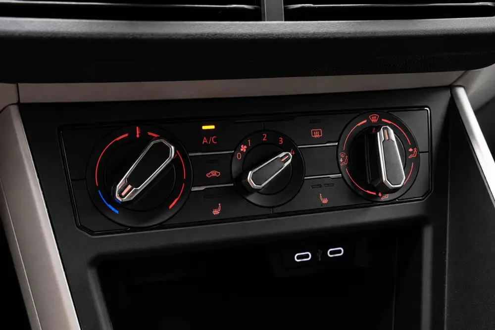 Volkswagen Polo 1.0 TSI Highline | Stoelverwarming | Navigat uit 2021, foto 13