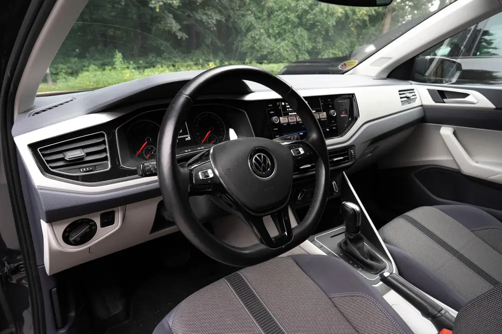 Volkswagen Polo 1.0 TSI Highline | Stoelverwarming | Navigat uit 2021, foto 6