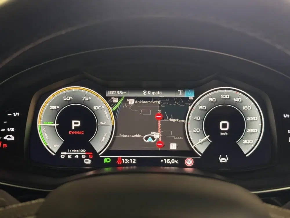Audi Q7 55 TFSI e Quattro uit 2021, foto 18