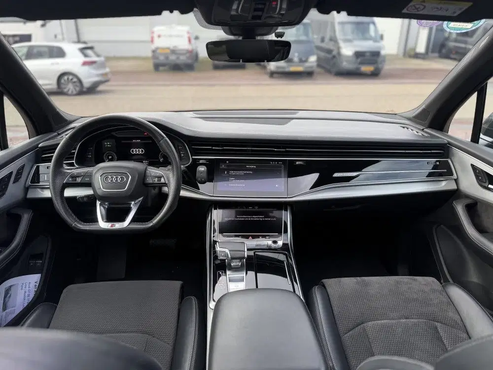 Audi Q7 55 TFSI e Quattro uit 2021, foto 2