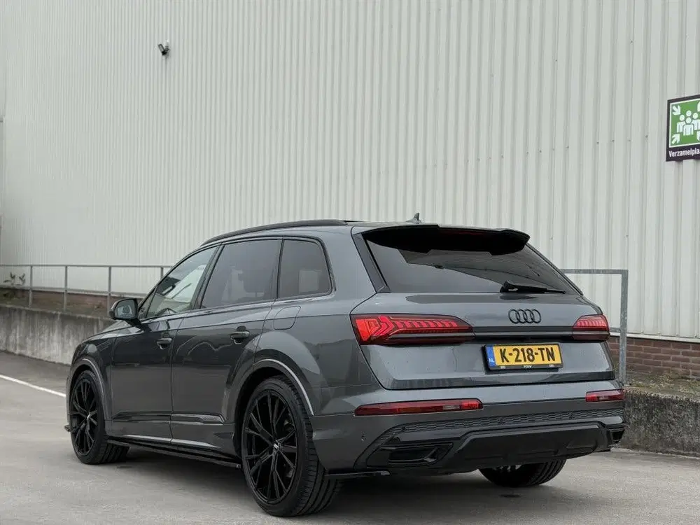 Audi Q7 55 TFSI e Quattro uit 2021, foto 3