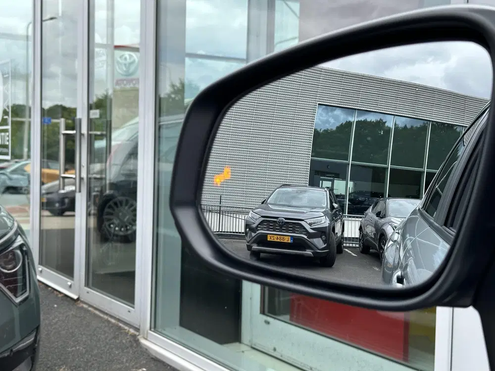 Toyota Corolla Cross Hybrid 140 1.8 Executive edition All se uit 2024, foto 12