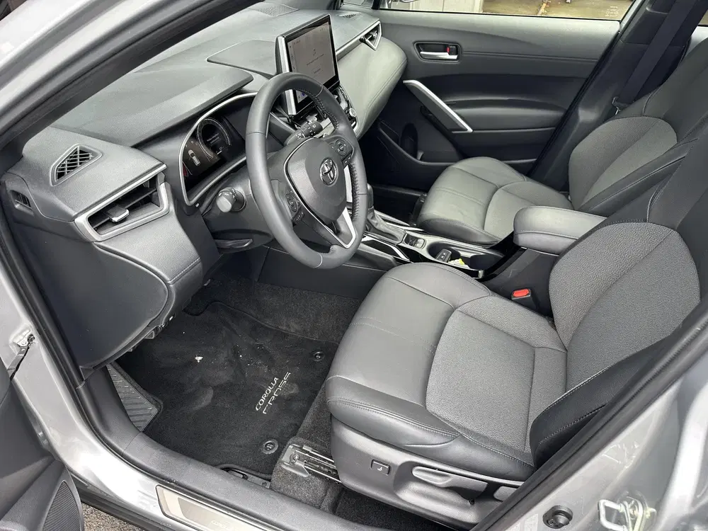 Toyota Corolla Cross Hybrid 140 1.8 Executive edition All se uit 2024, foto 13