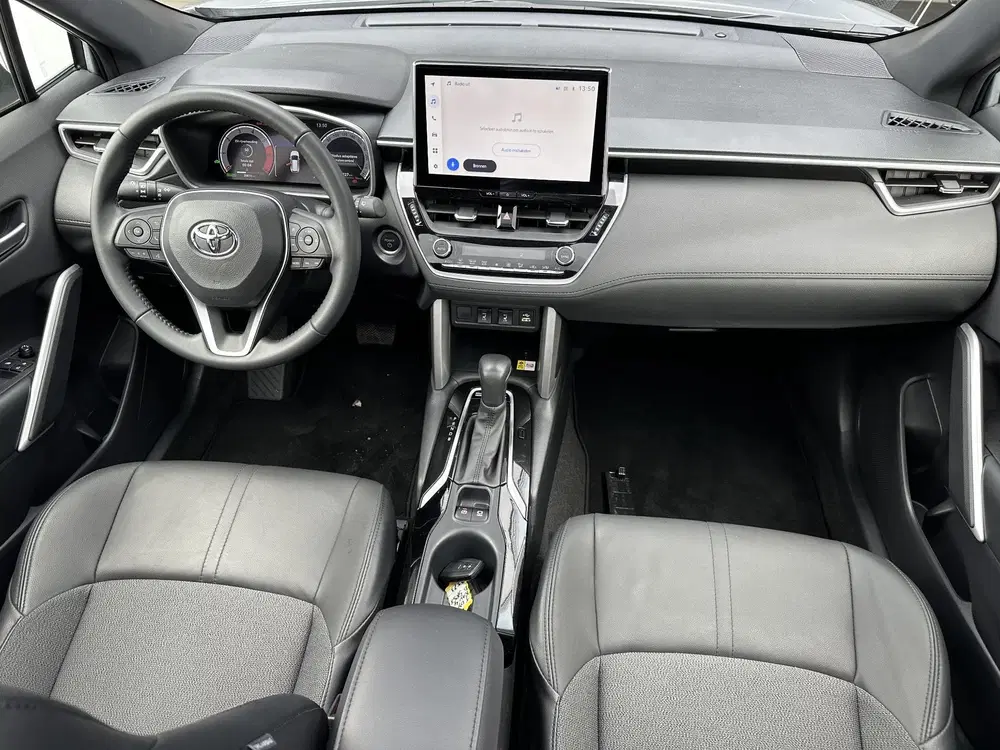 Toyota Corolla Cross Hybrid 140 1.8 Executive edition All se uit 2024, foto 14