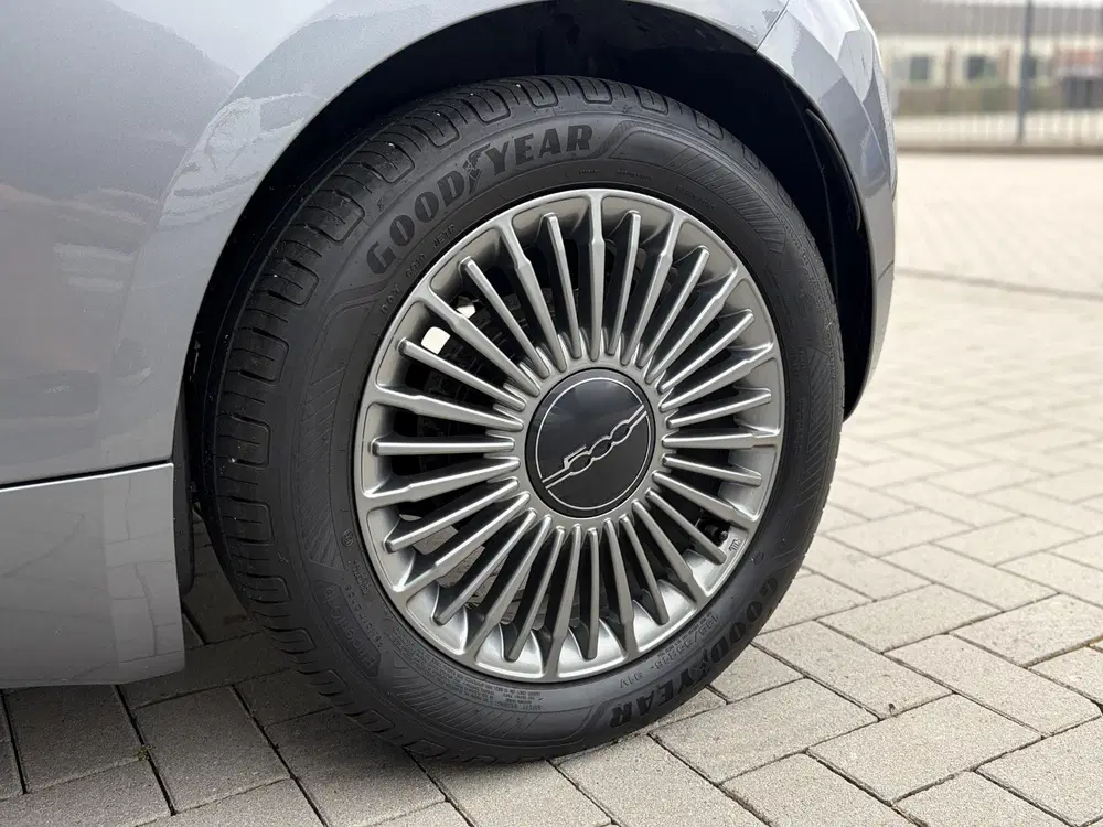 Fiat 500 Icon 42 kWh uit 2022, foto 20