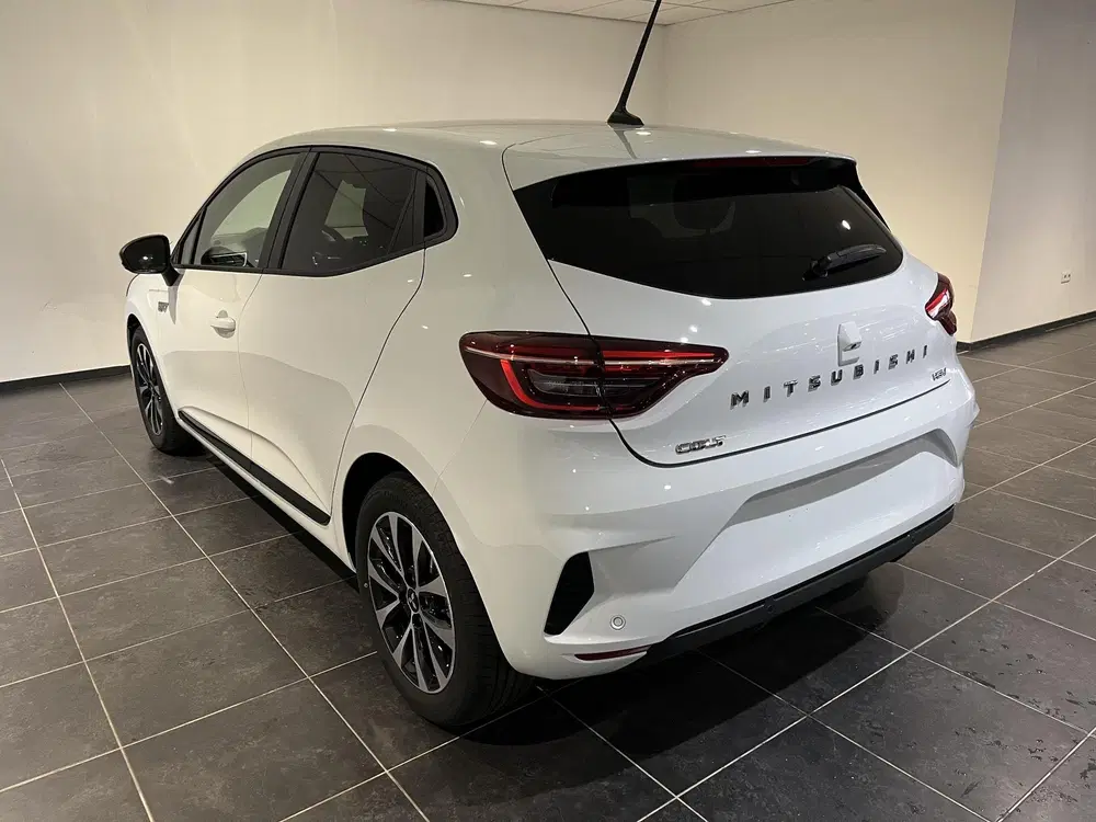 Mitsubishi Colt 1.6 HEV Intense uit 2026, foto 6