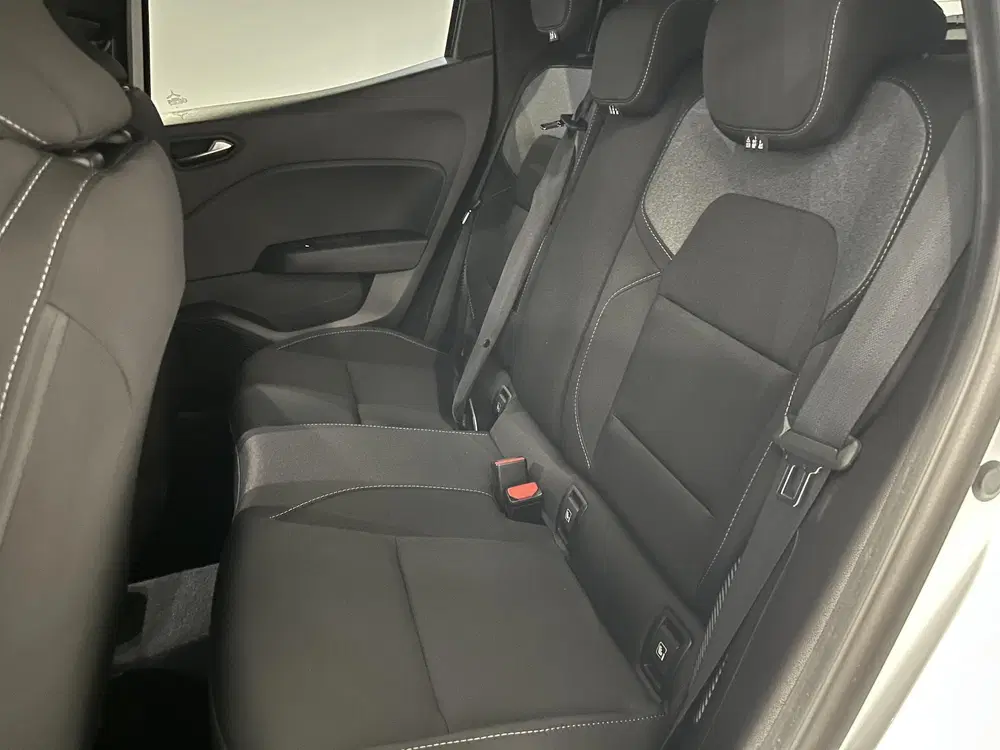 Mitsubishi Colt 1.6 HEV Intense uit 2026, foto 8