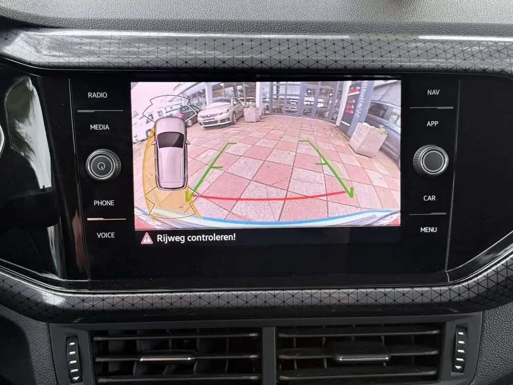 Volkswagen T-Cross 1.0 TSI R-Line virtual dash carplay uit 2020, foto 10