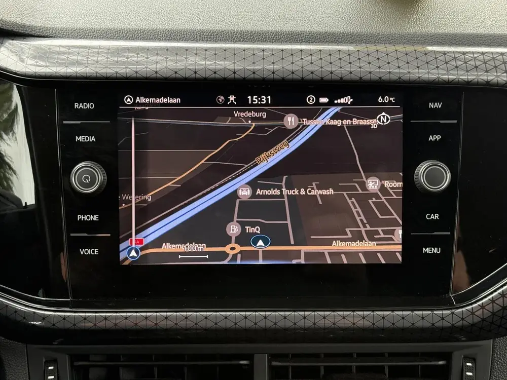 Volkswagen T-Cross 1.0 TSI R-Line virtual dash carplay uit 2020, foto 11