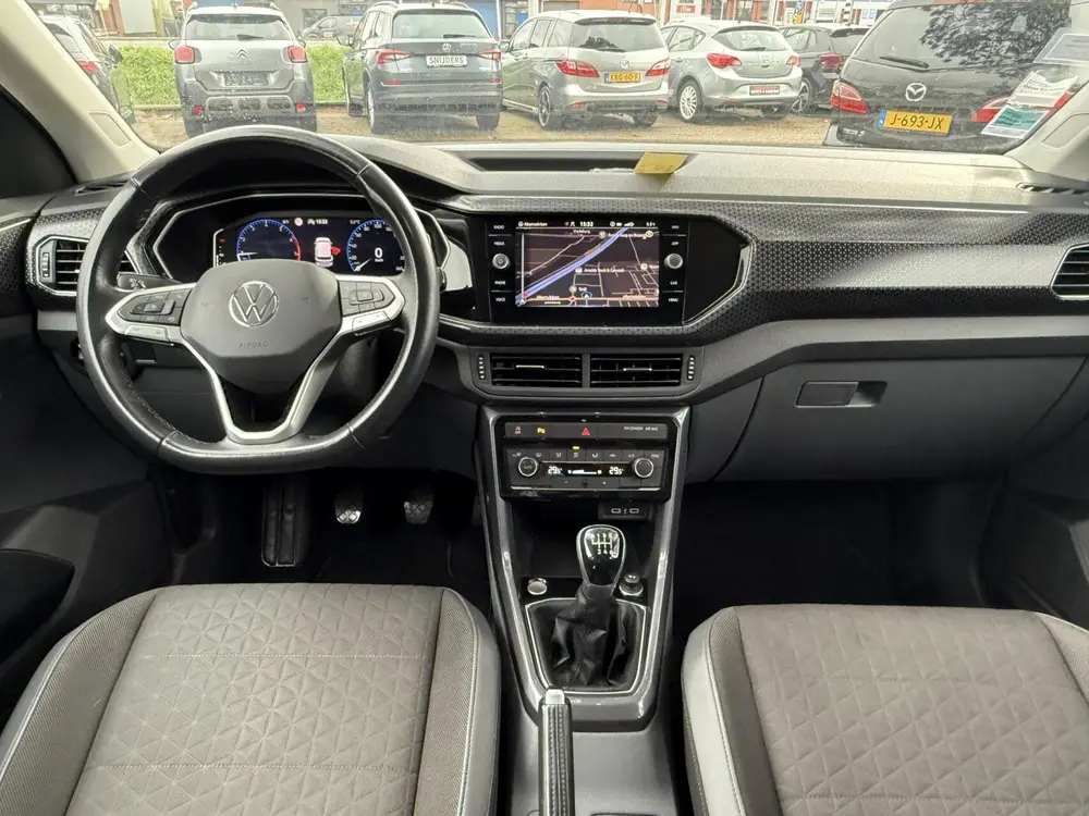 Volkswagen T-Cross 1.0 TSI R-Line virtual dash carplay uit 2020, foto 9