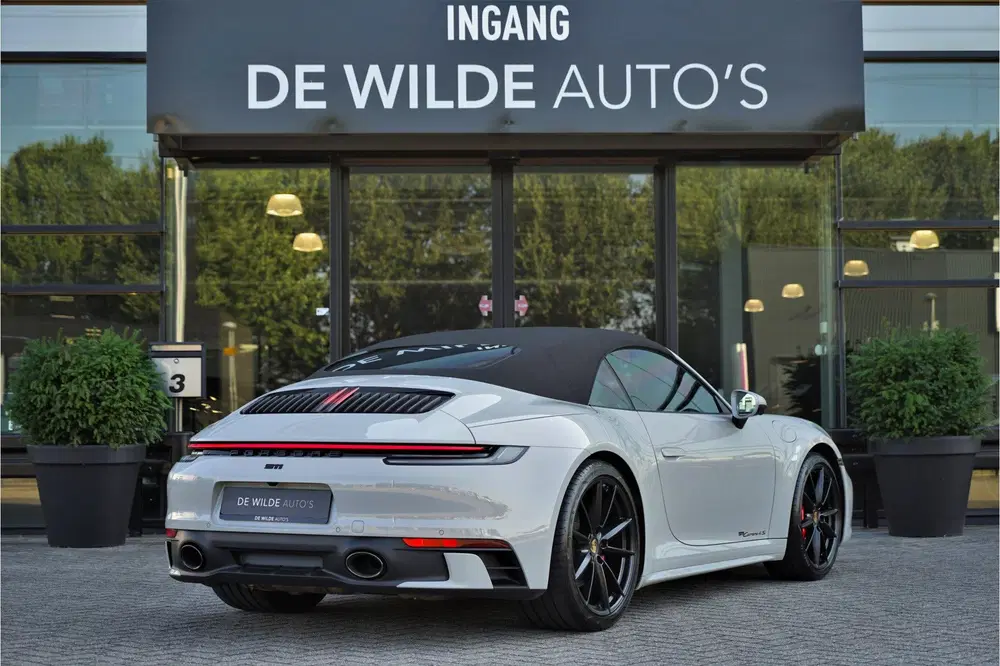 Porsche 911 3.0 Carrera 4S SportDesign Krijt Achteras uit 2021, foto 2