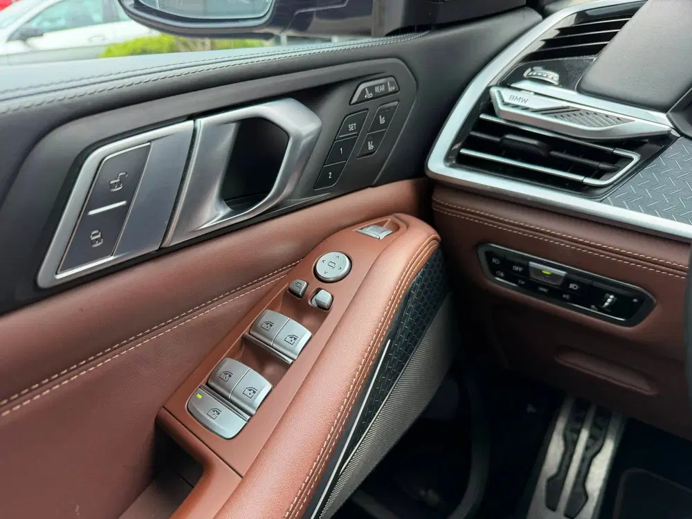 BMW X7 XDrive40i High Executive M-Pakket uit 2020, foto 10