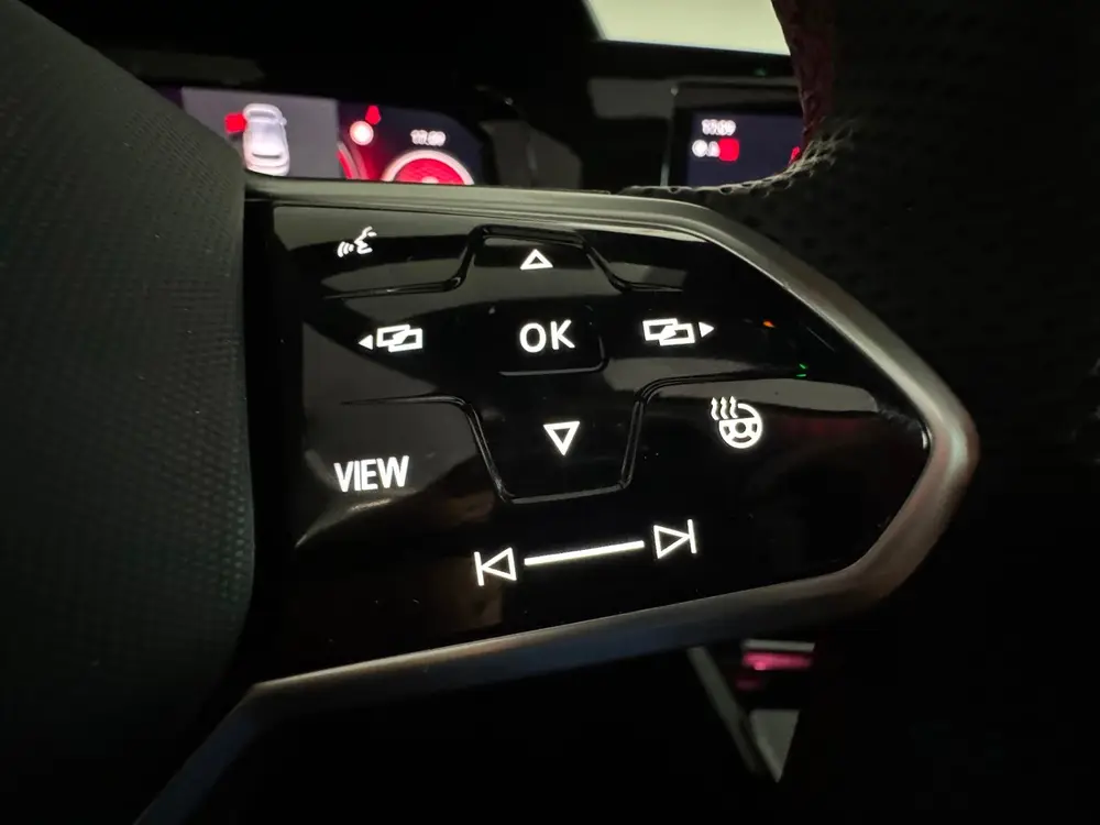 Volkswagen Golf 2.0 TSI GTI Pano|Akrapovic|Nürburgring|45 J uit 2024, foto 16