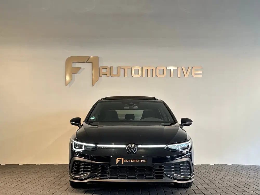 Volkswagen Golf 2.0 TSI GTI Pano|Akrapovic|Nürburgring|45 J uit 2024, foto 3