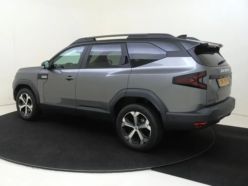 Dacia Bigster 1.2 Mild Hybrid 140 PK Journey Vaste Trekh uit 2025, foto 6