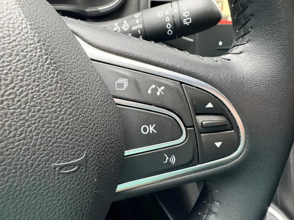 Renault Megane Mégane 1.3 TCe Limited Navi uit 2019, foto 16