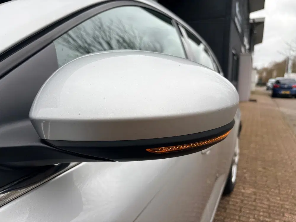 Renault Megane Mégane 1.3 TCe Limited Navi uit 2019, foto 20