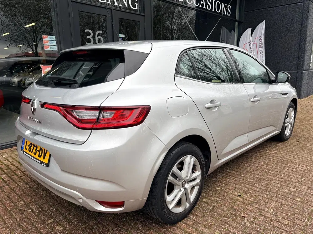 Renault Megane Mégane 1.3 TCe Limited Navi uit 2019, foto 5