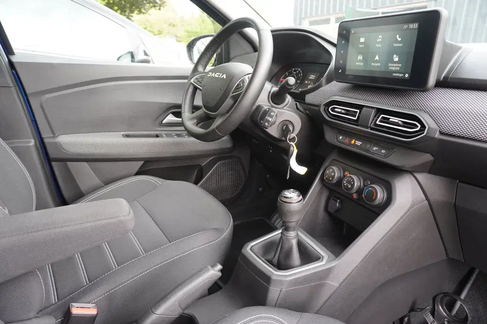 Dacia Sandero 1.0 TCe 90PK Essential Navigatie uit 2023, foto 9