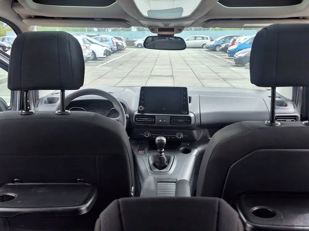 Opel Combo € 9500 uit 2019, foto 13